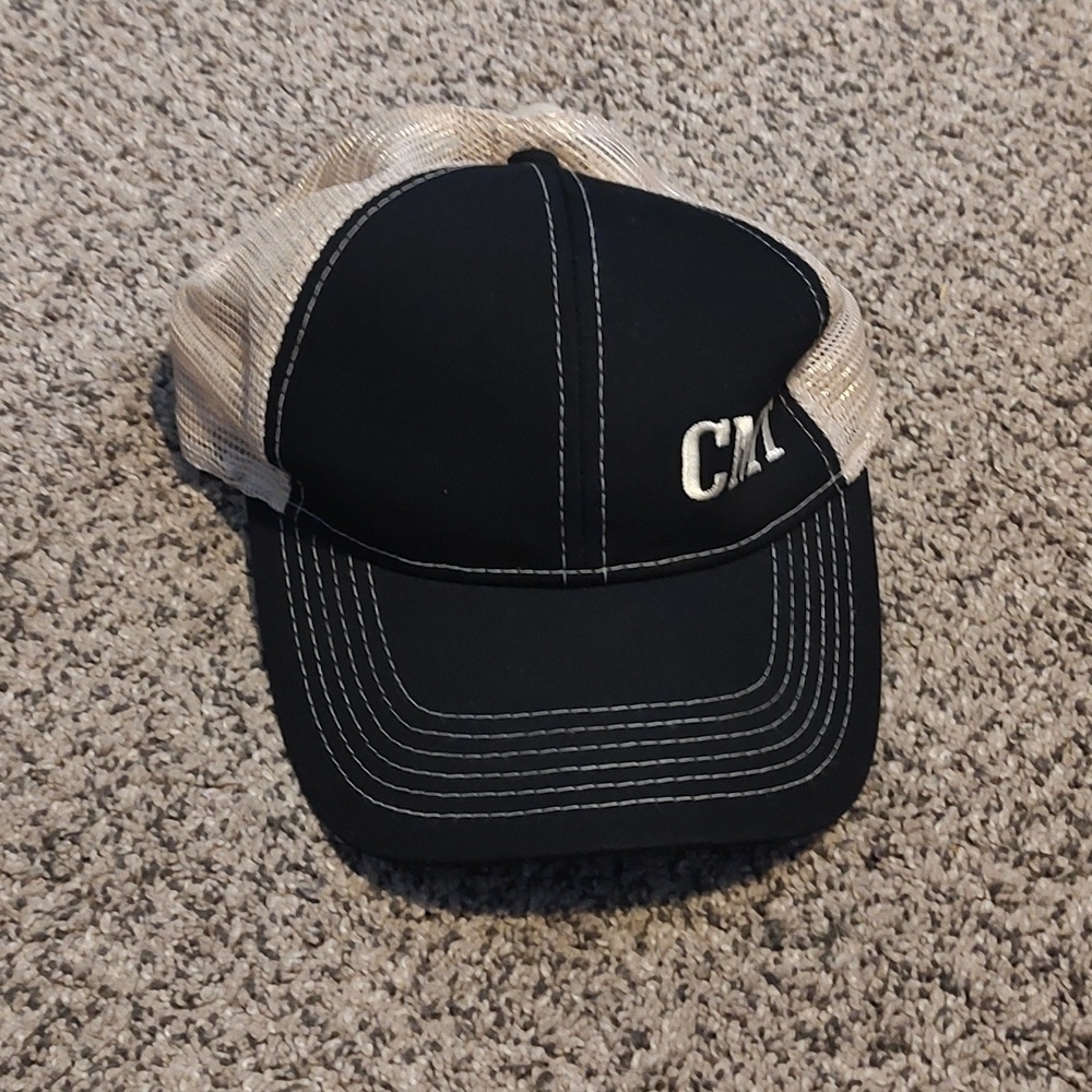 Cmt Cap